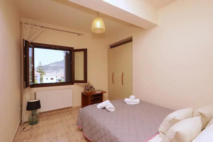 Skopelos Chara'S Lux Apartment Екстер'єр фото