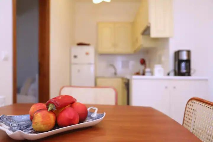 Skopelos Chara'S Lux Apartment Екстер'єр фото